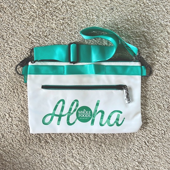 Pineapple Aloha Bag - Picture 2 of 3